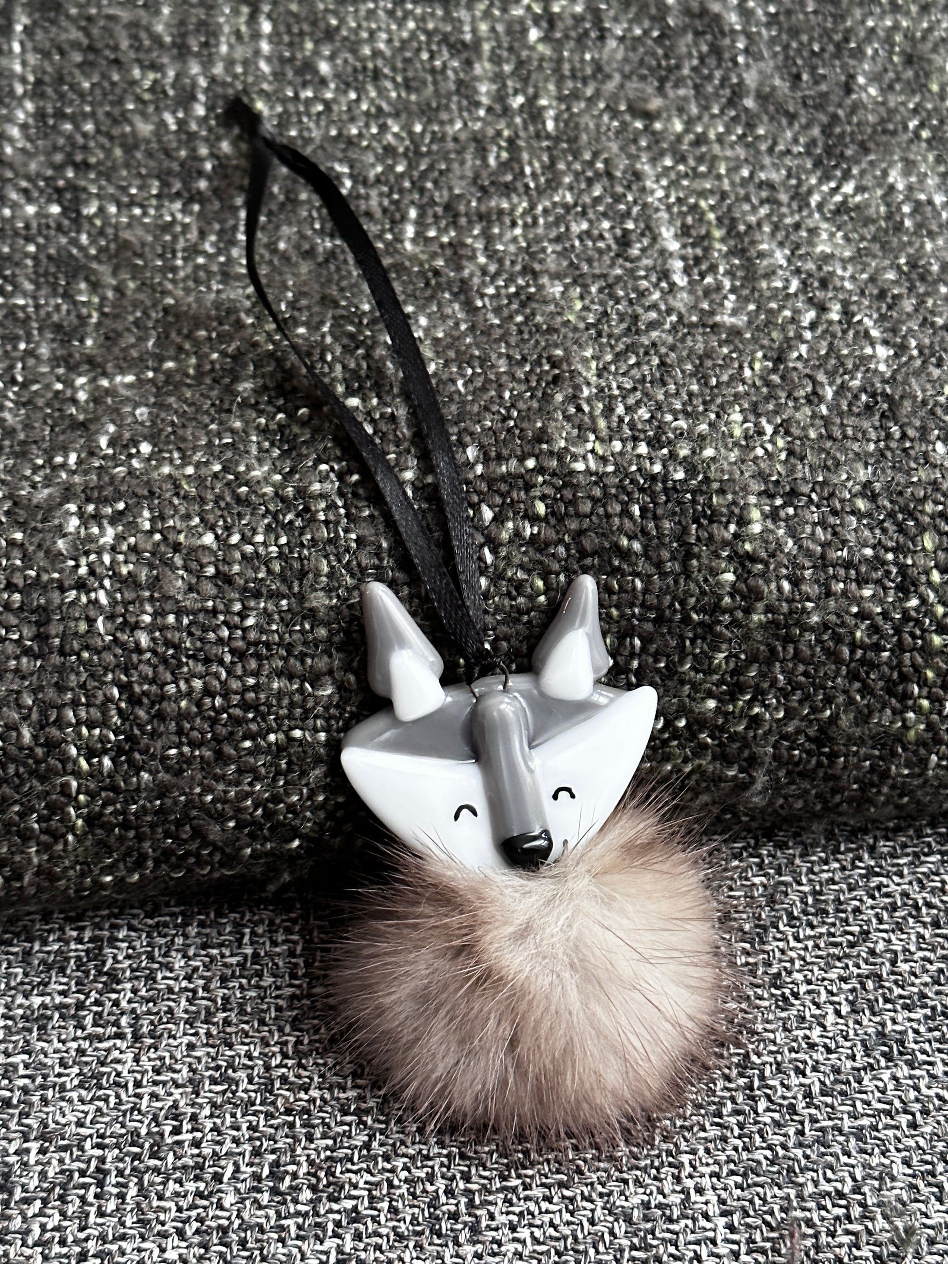christmas ornament / little fox in glass fusion with fur pompon 