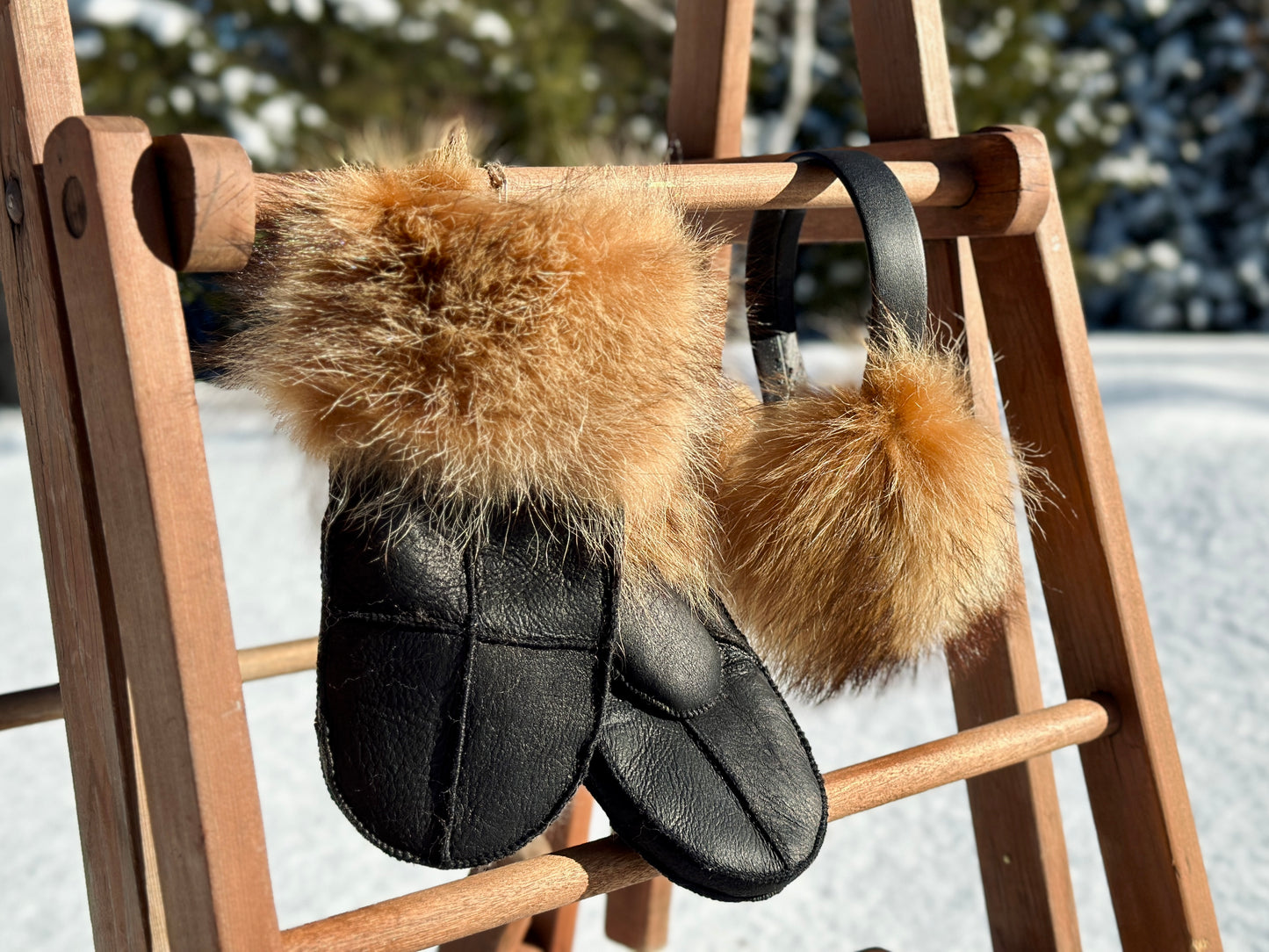 Cache-oreilles en fourrure recyclée, Chat sauvage roux
