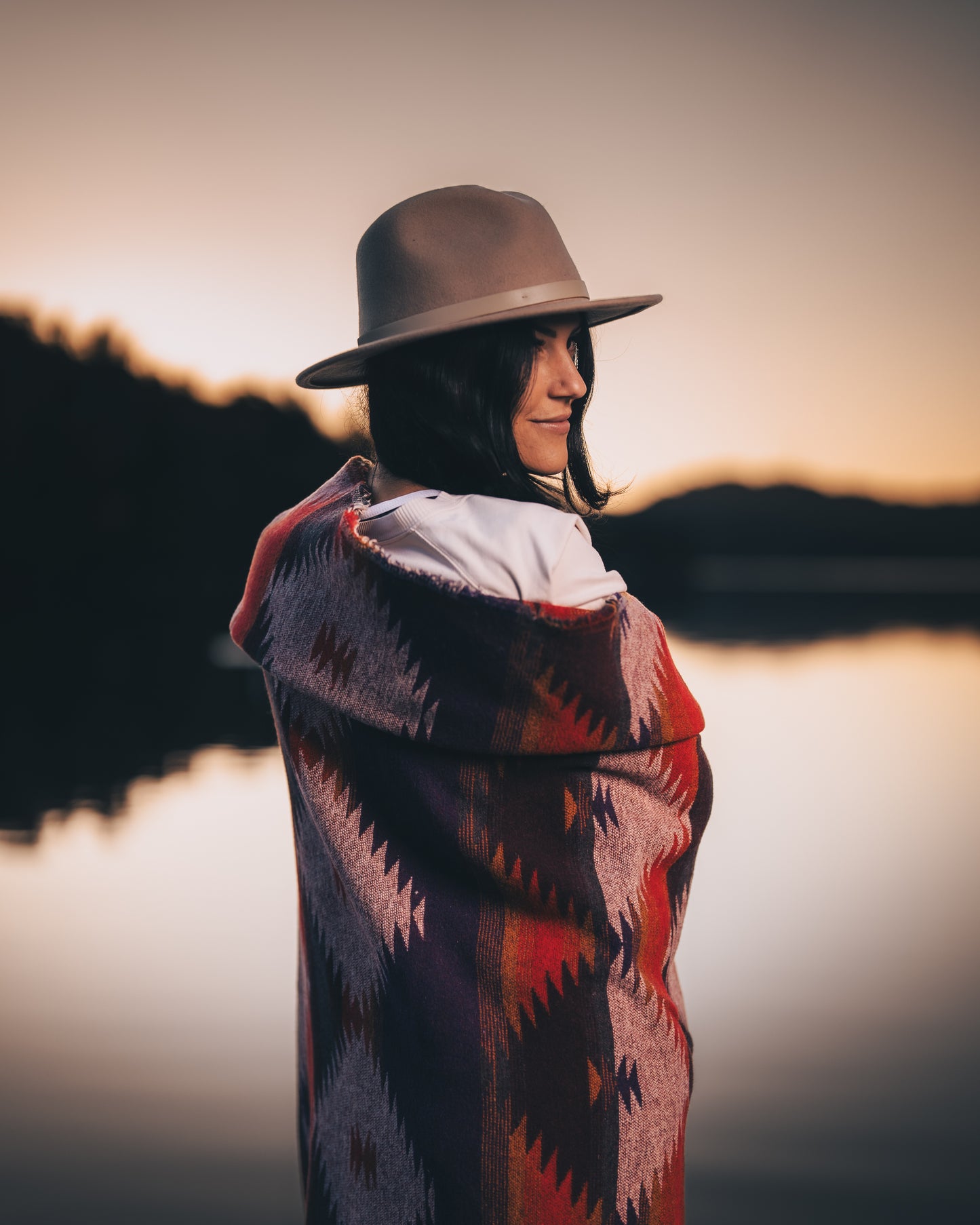 Couverture - Jeté en laine à motif boho aztèque