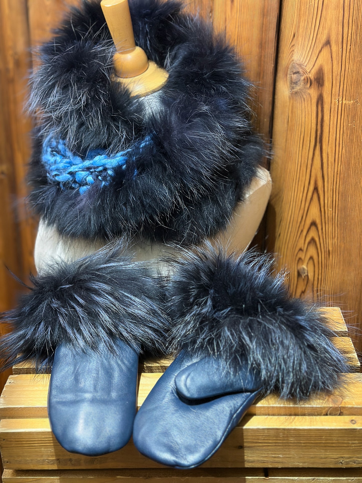 Ensemble Foulard et Mitaines Bleu avec fourrure recyclée - Renard