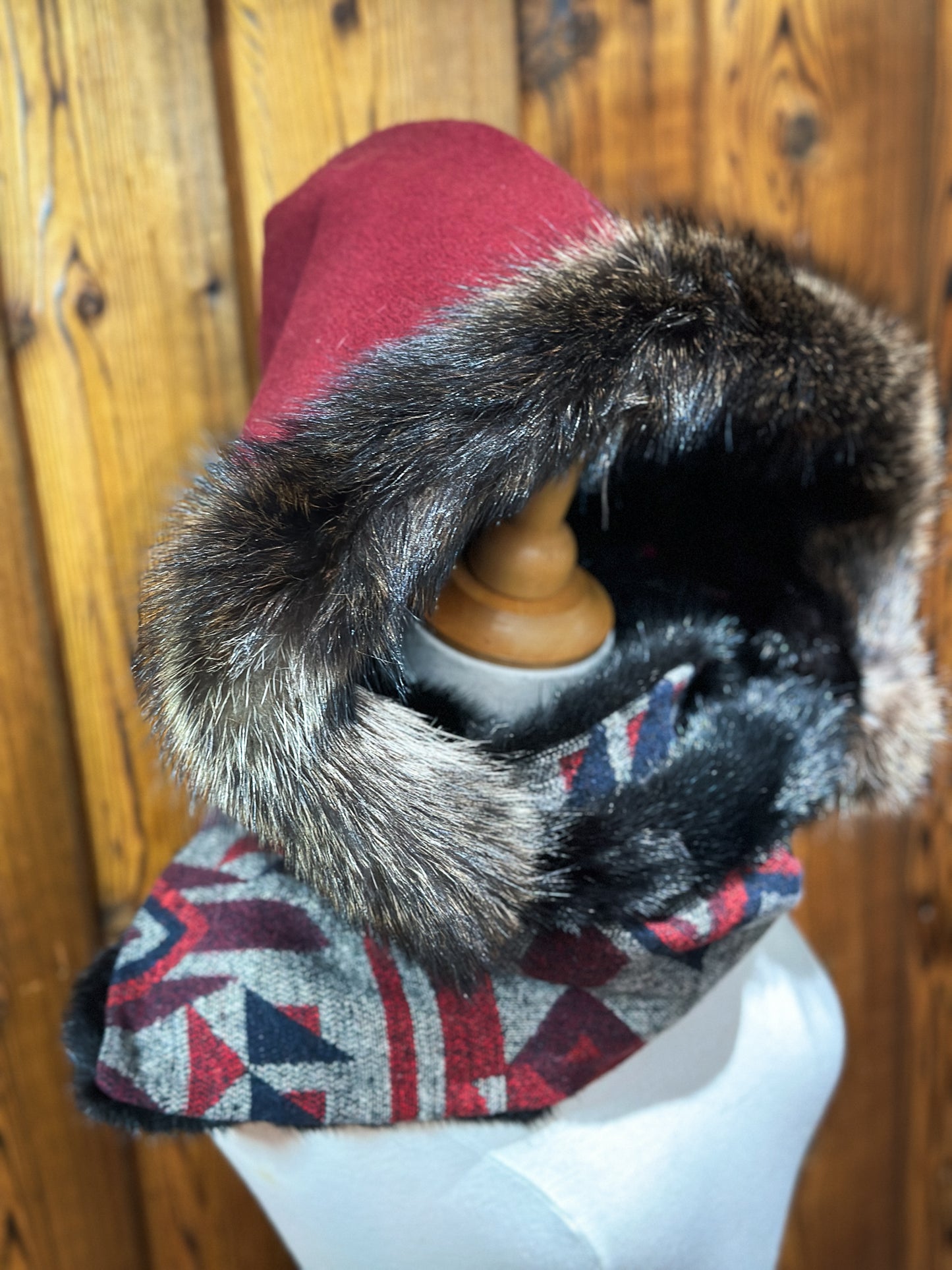 Foulard à capuchon amovible et réversible Rouge et Noir