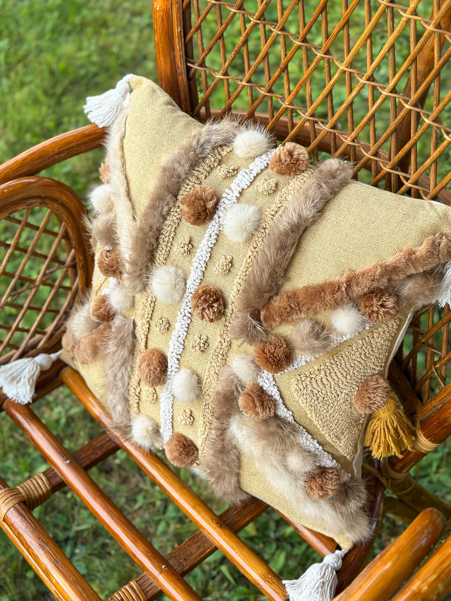 Coussin Bohème et fourrure recyclés - 18x18