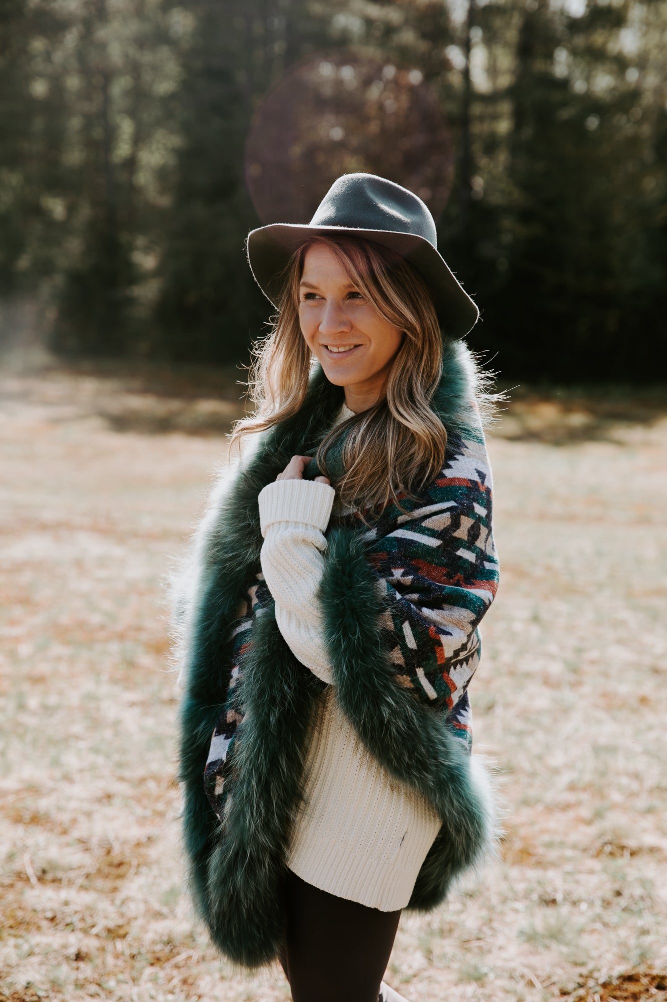 Châle avec fourrure/ Fur shawl