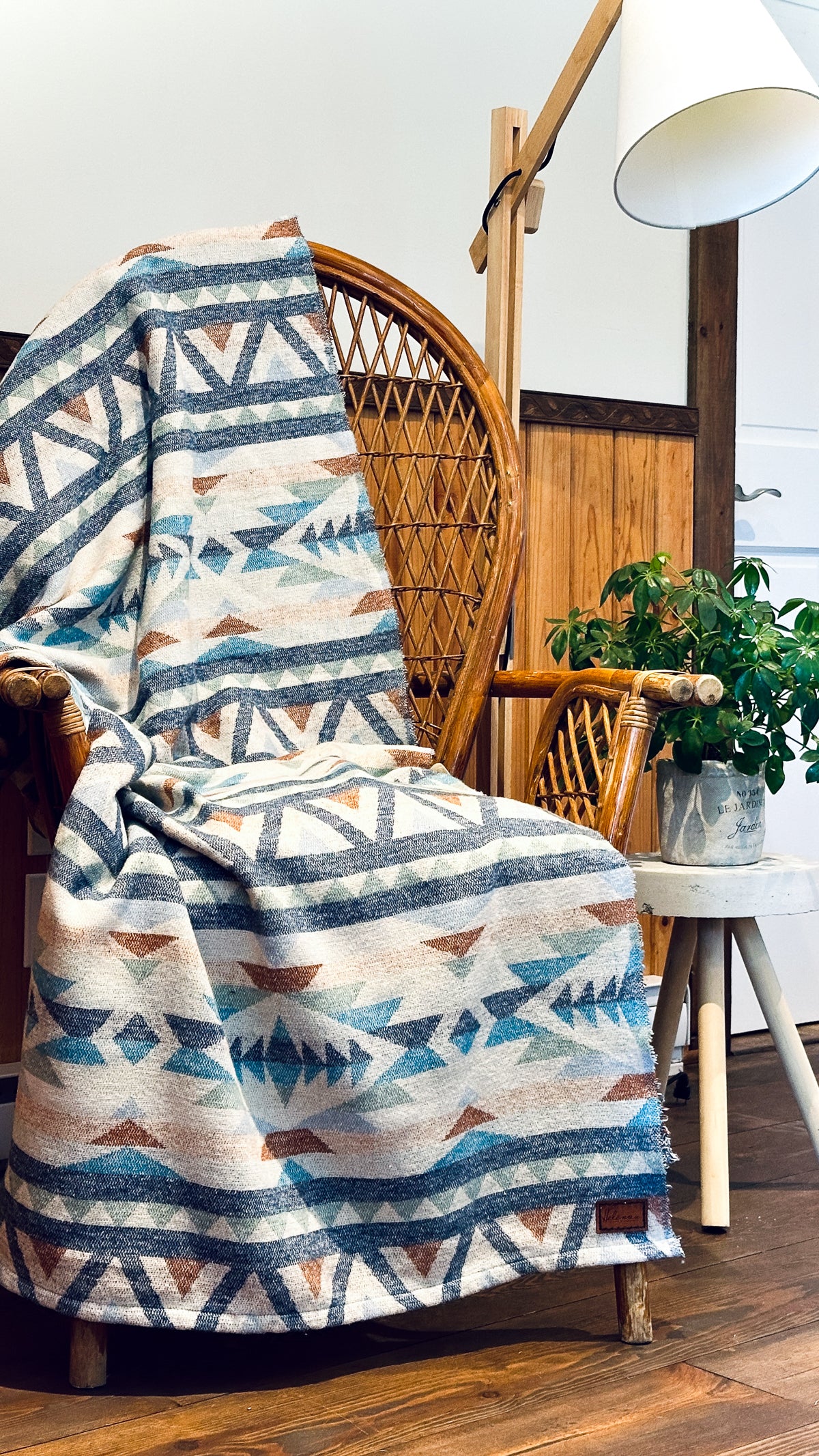 Blanket - Aztec boho wool throw
