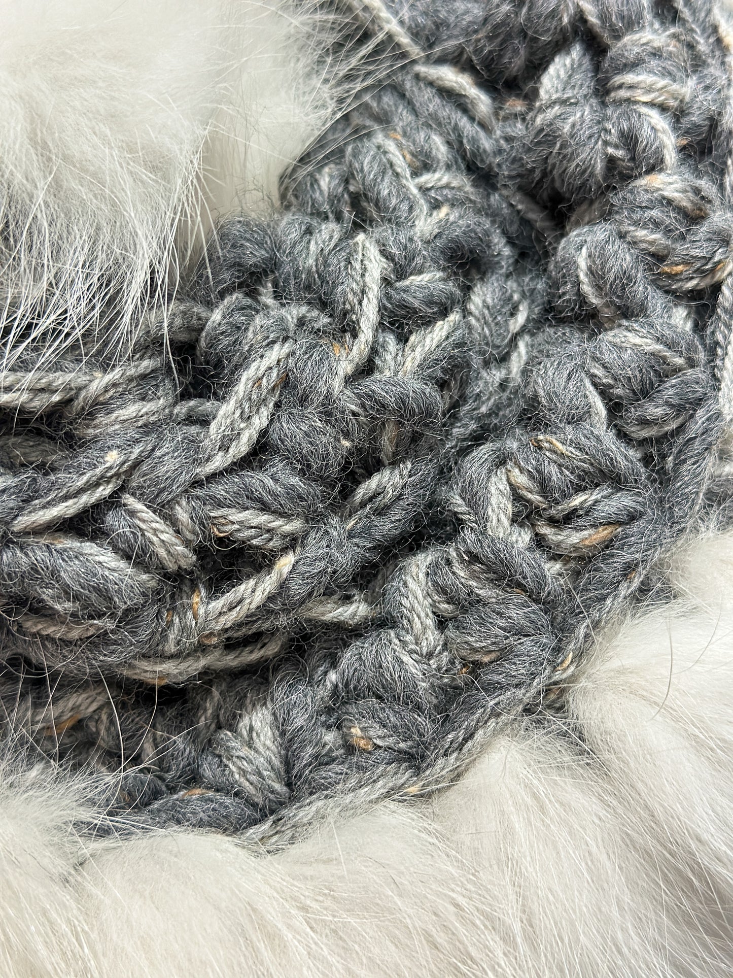 Foulard Gris Alpaga et Mérinos avec fourrure recyclée - Renard