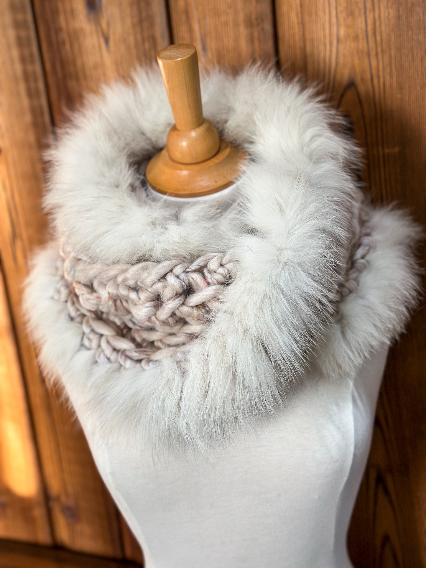 Foulard Beige avec fourrure recyclée Renard
