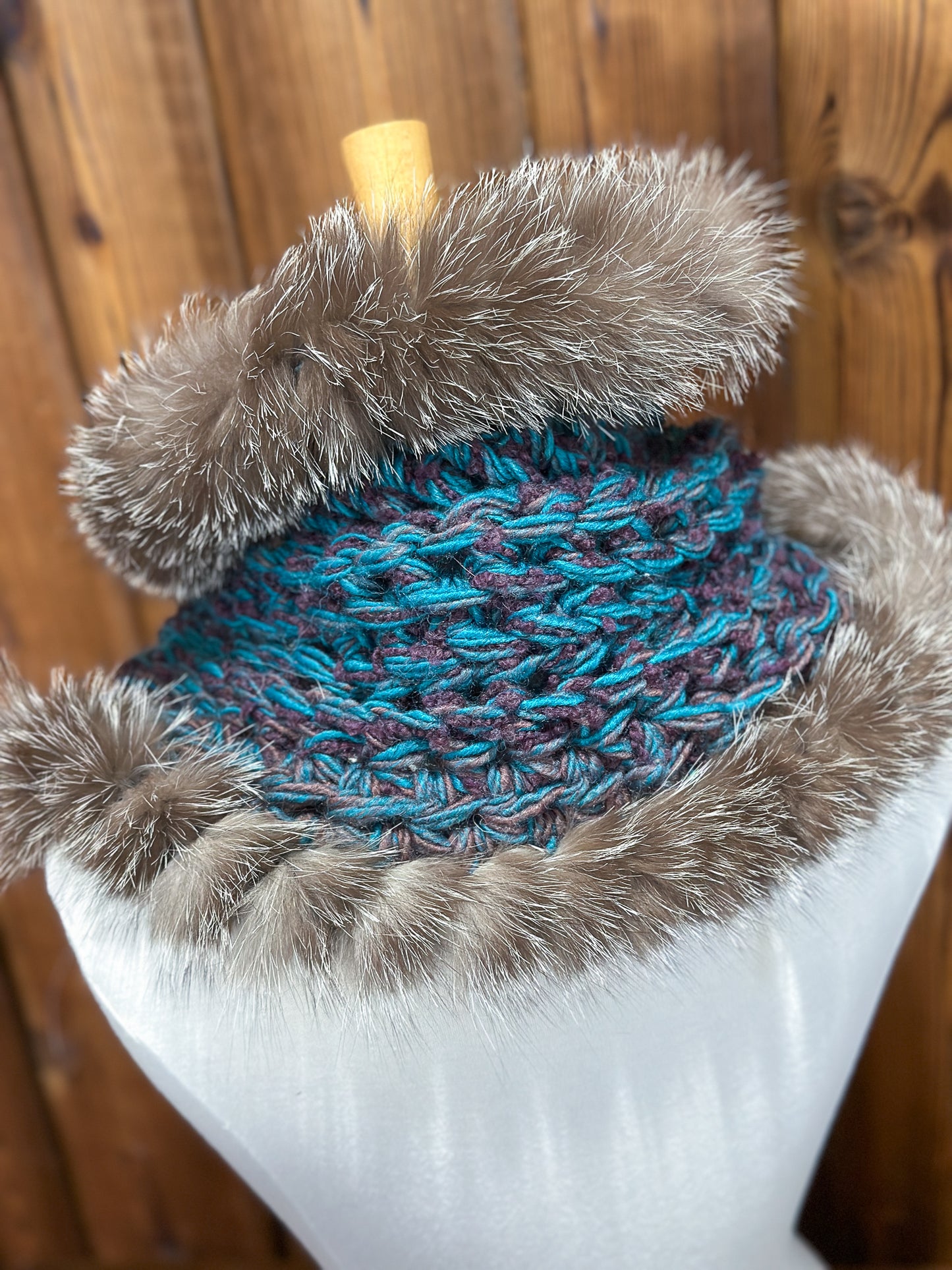 Foulard Turquoise avec fourrure recyclée - Renard