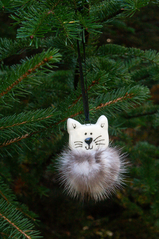 Ornement Chat Tigré en verre fusion et pompon