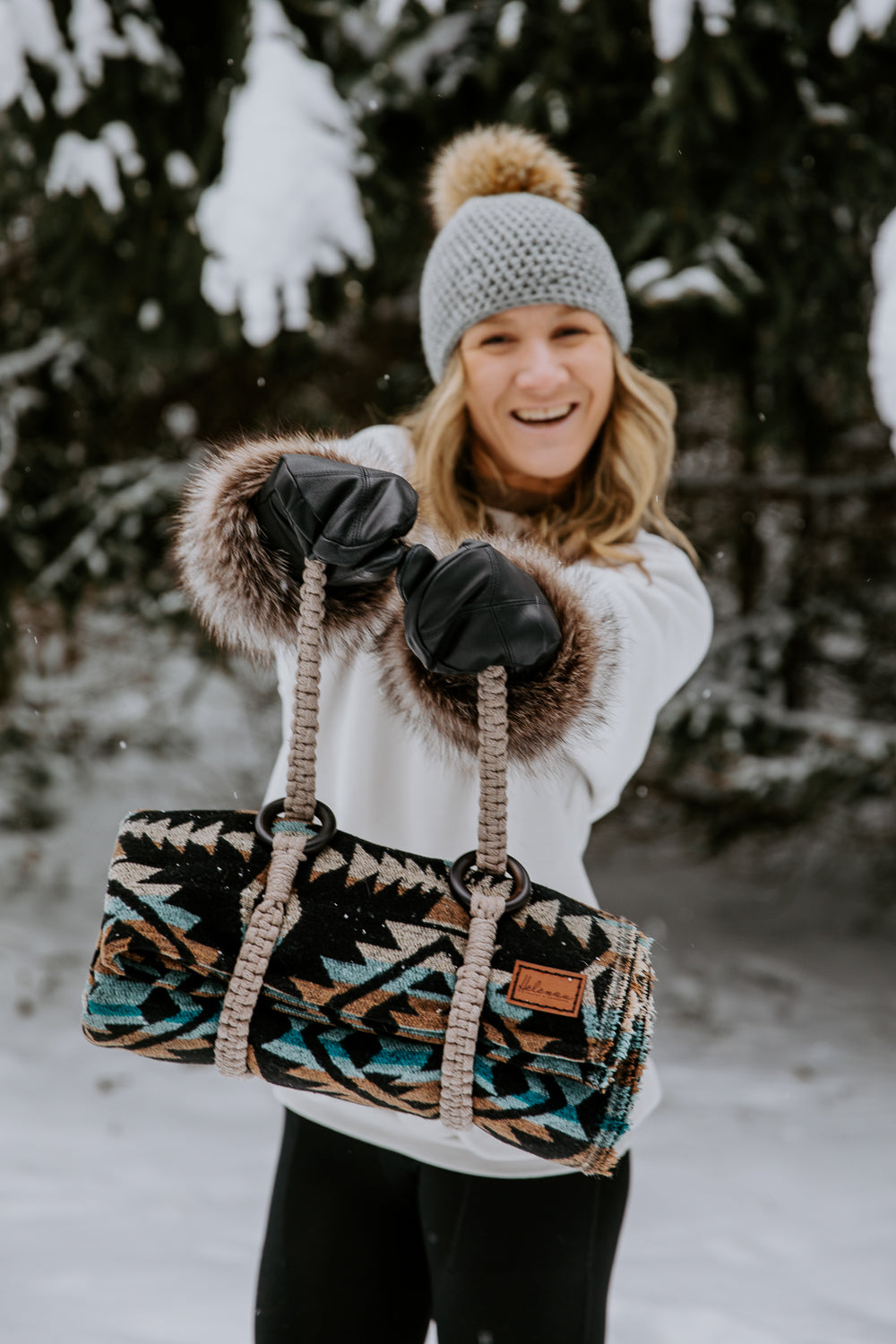 Couverture - Jeté en laine à motif boho aztèque