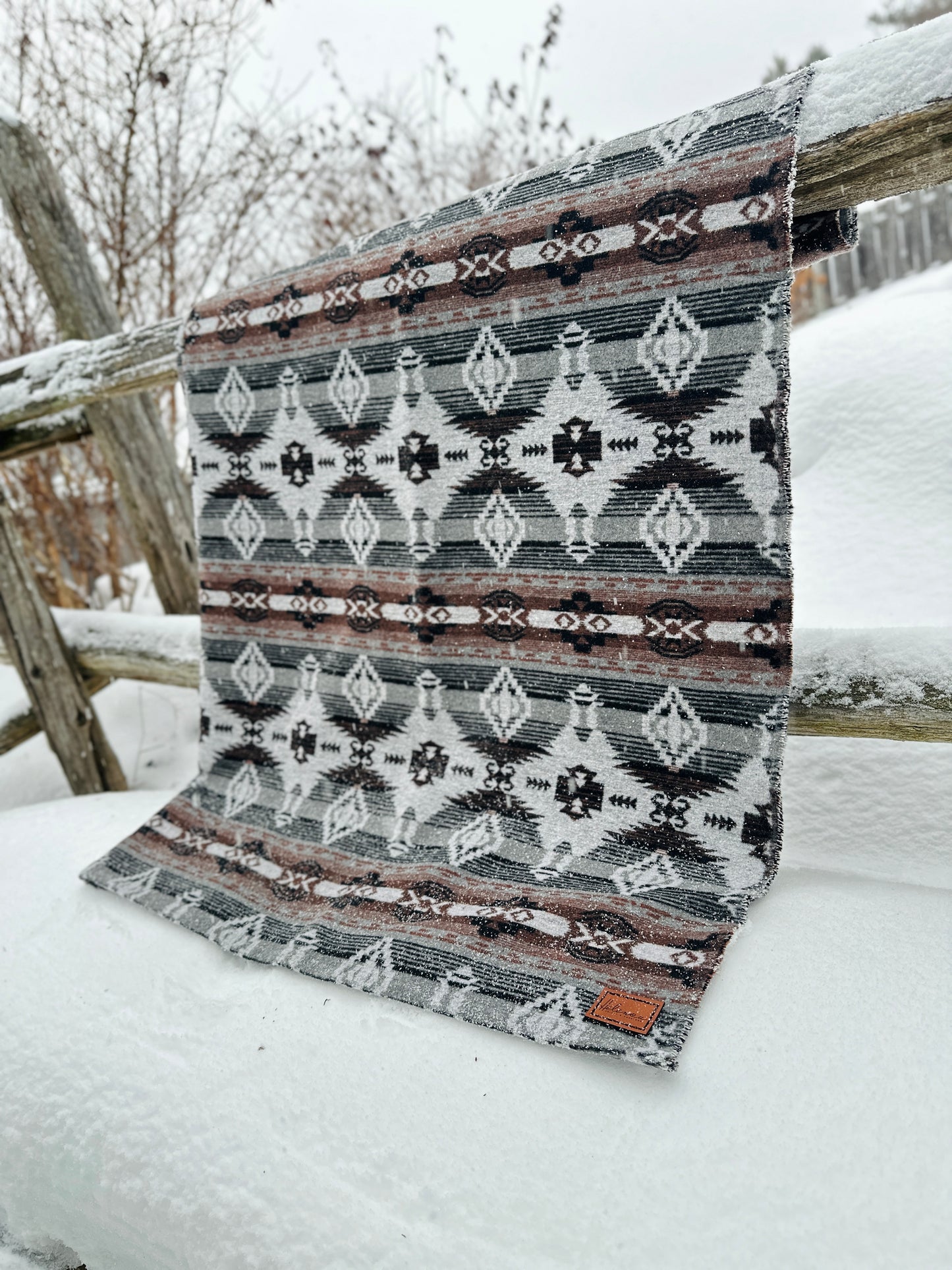 Couverture - Jeté en laine à motif boho aztèque