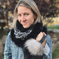 Foulard avec fourrure recyclée - Noir et gris