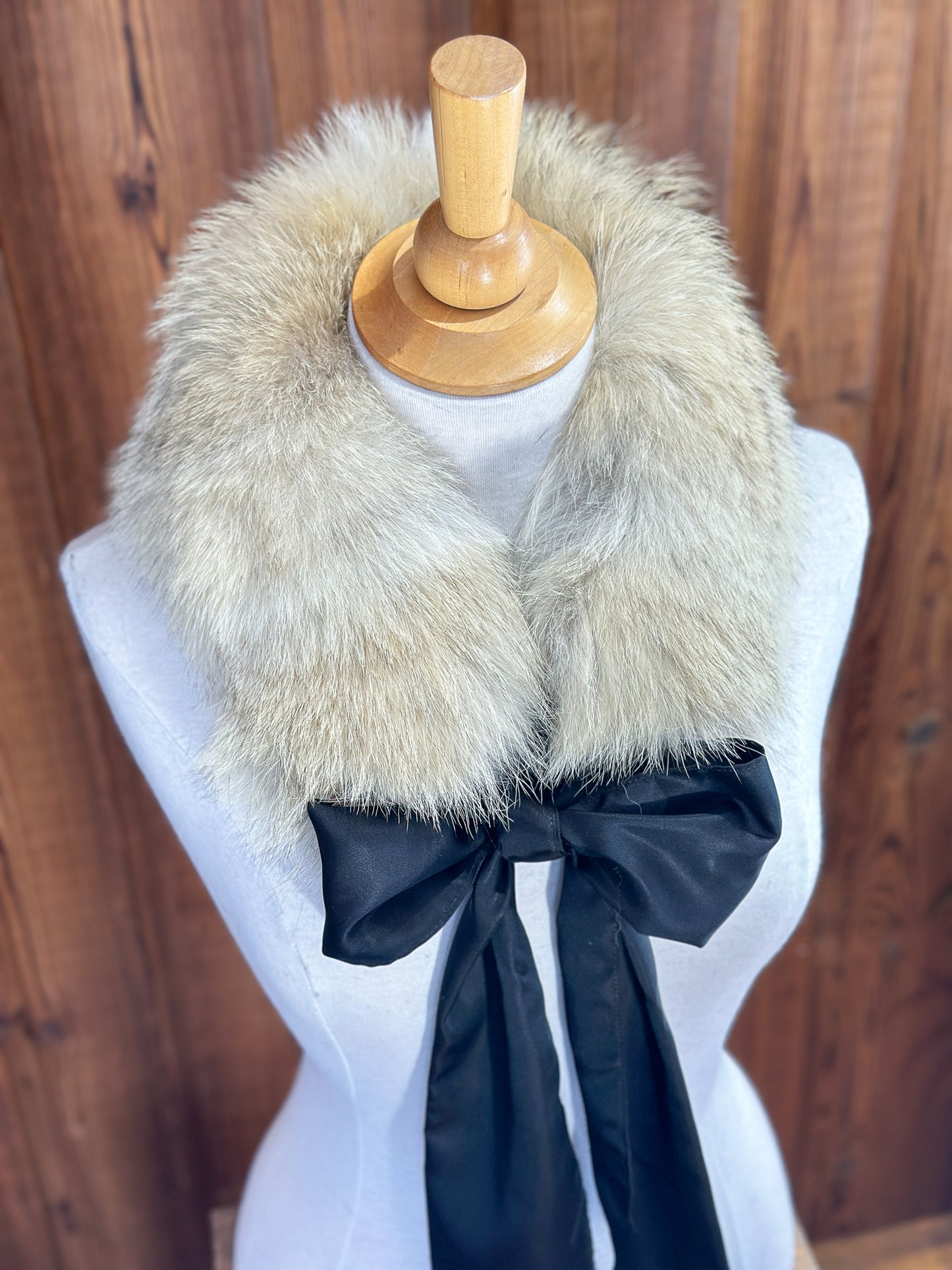 Foulard tout en fourrure avec boucle