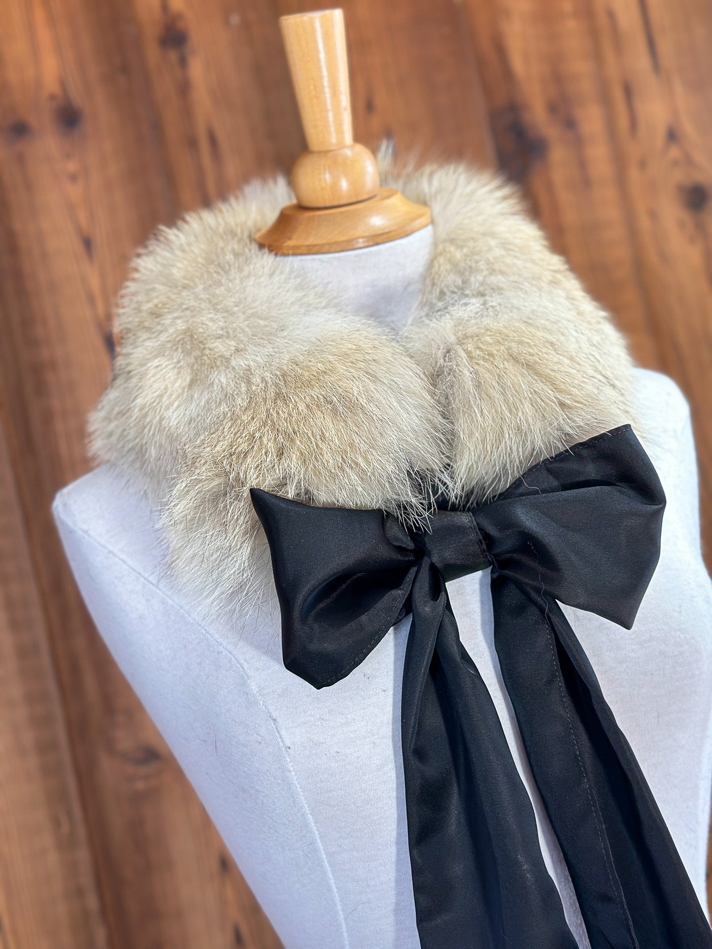 Foulard tout en fourrure avec boucle