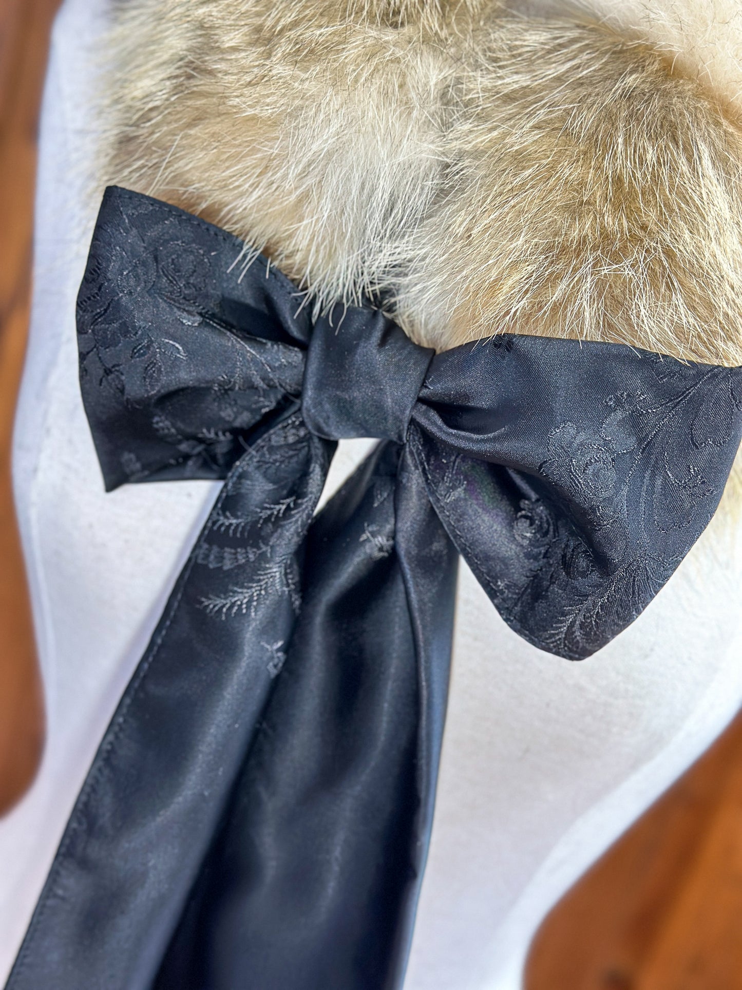 Foulard tout en fourrure avec boucle