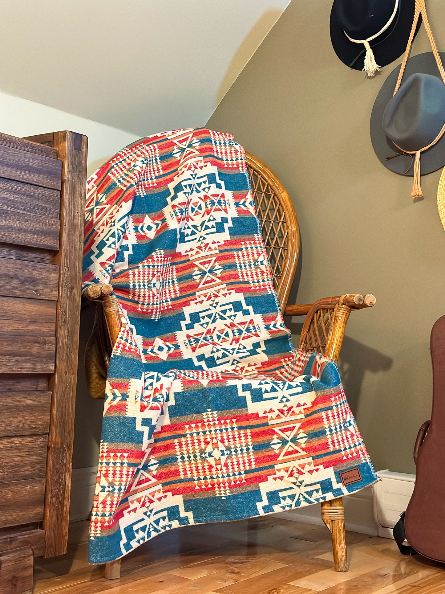 Blanket - Aztec boho wool throw