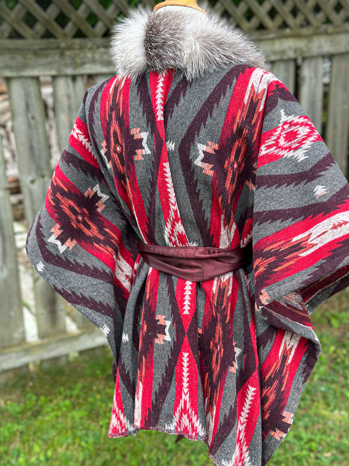 Châle couverture avec fourrure recyclée - Rouge