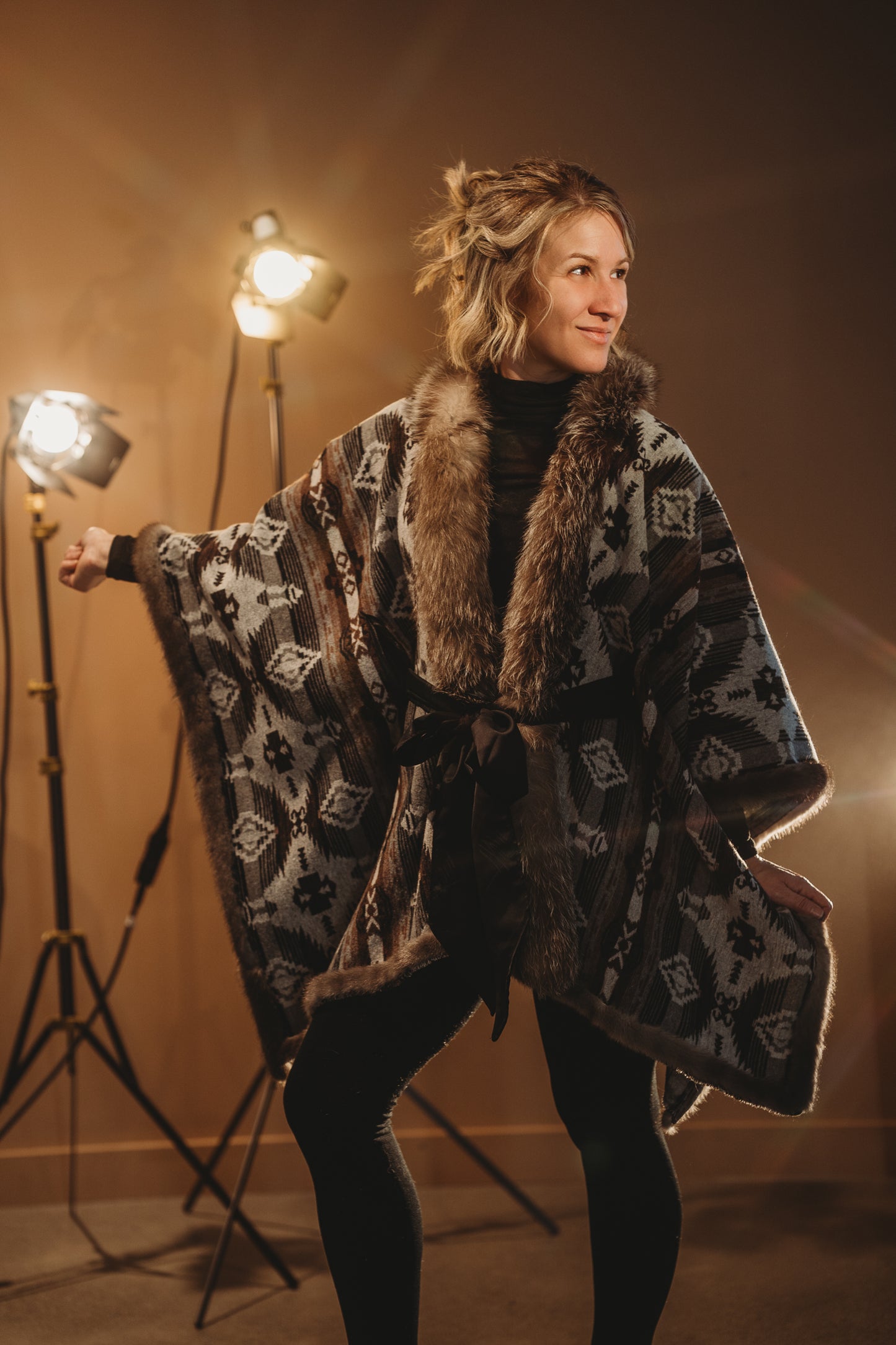 Châle couverture avec fourrure recyclée - Gris