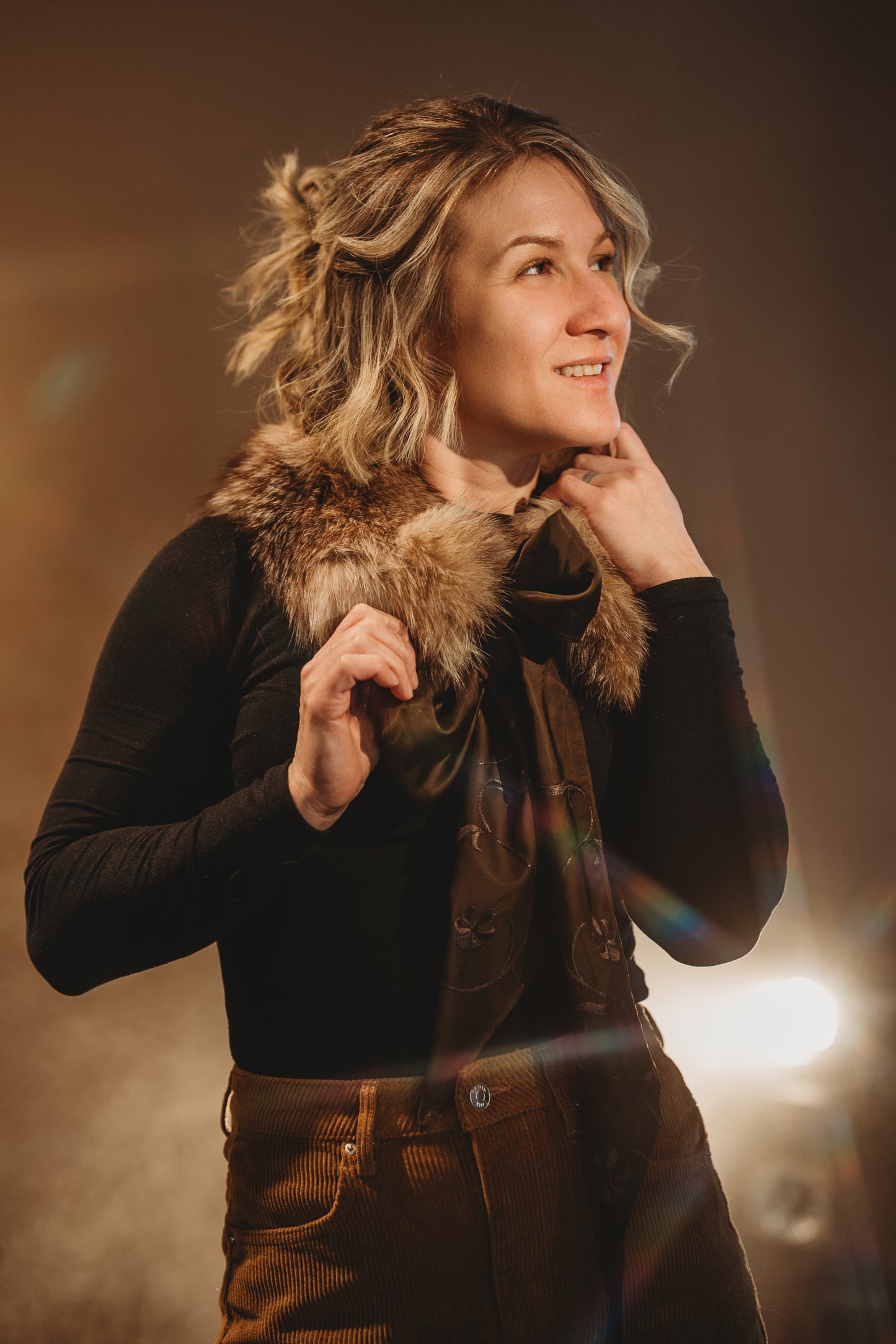 Foulard tout en fourrure avec boucle