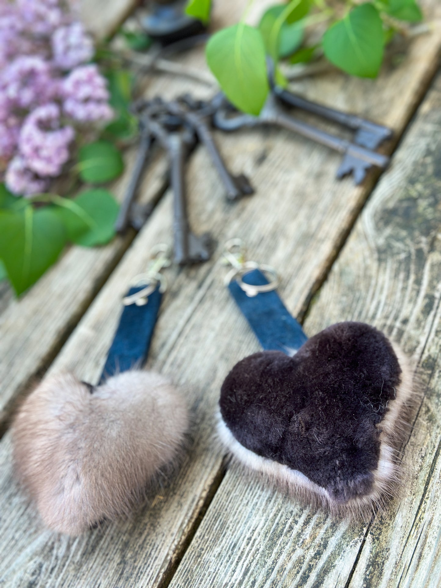 Porte clés en fourrure recyclée « p’tit coeur » Réversible