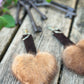 Porte clés en fourrure recyclée « p’tit coeur » Beige