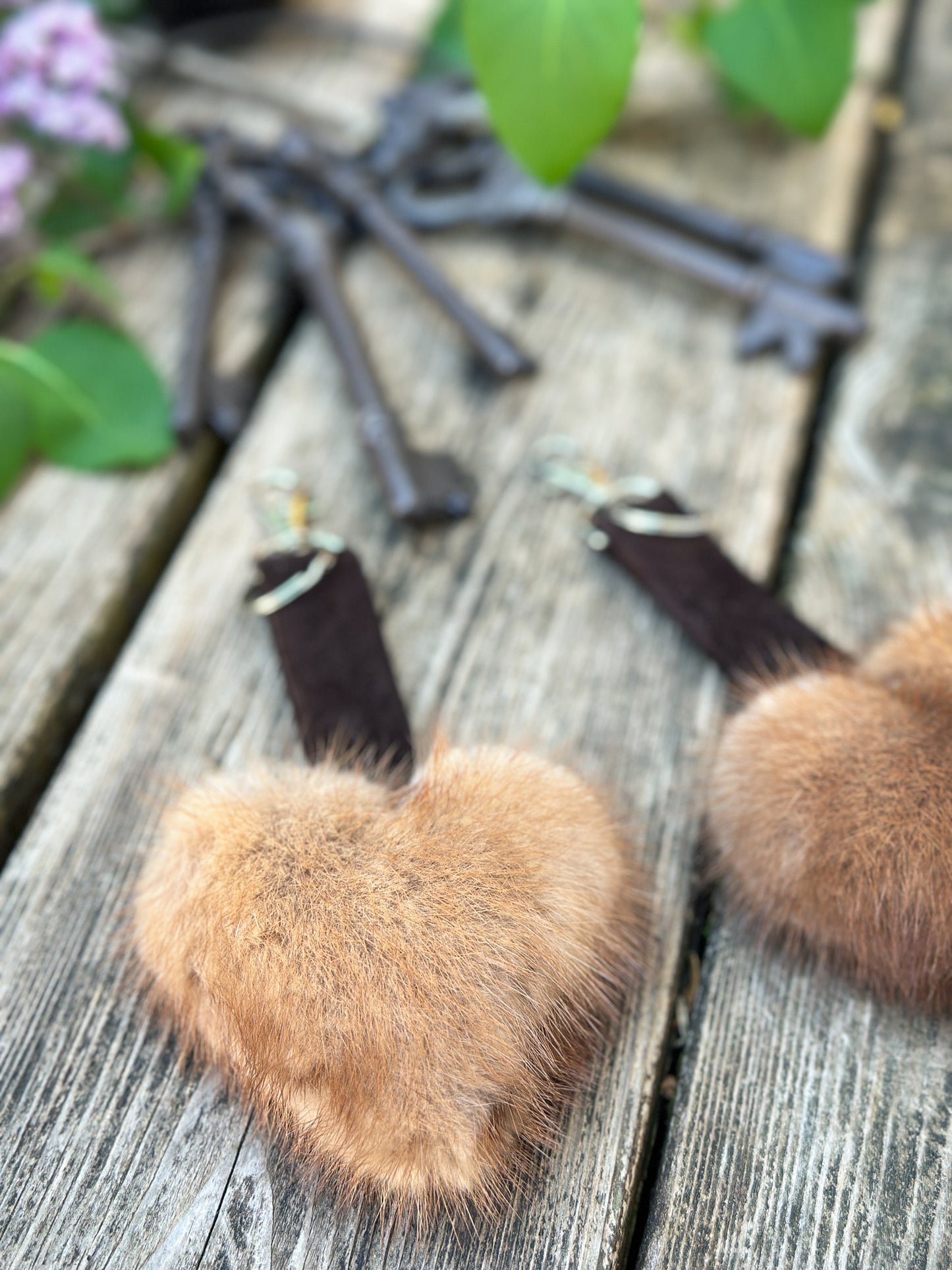Porte clés en fourrure recyclée « p’tit coeur » Beige