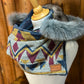 Foulard à capuchon amovible et réversible