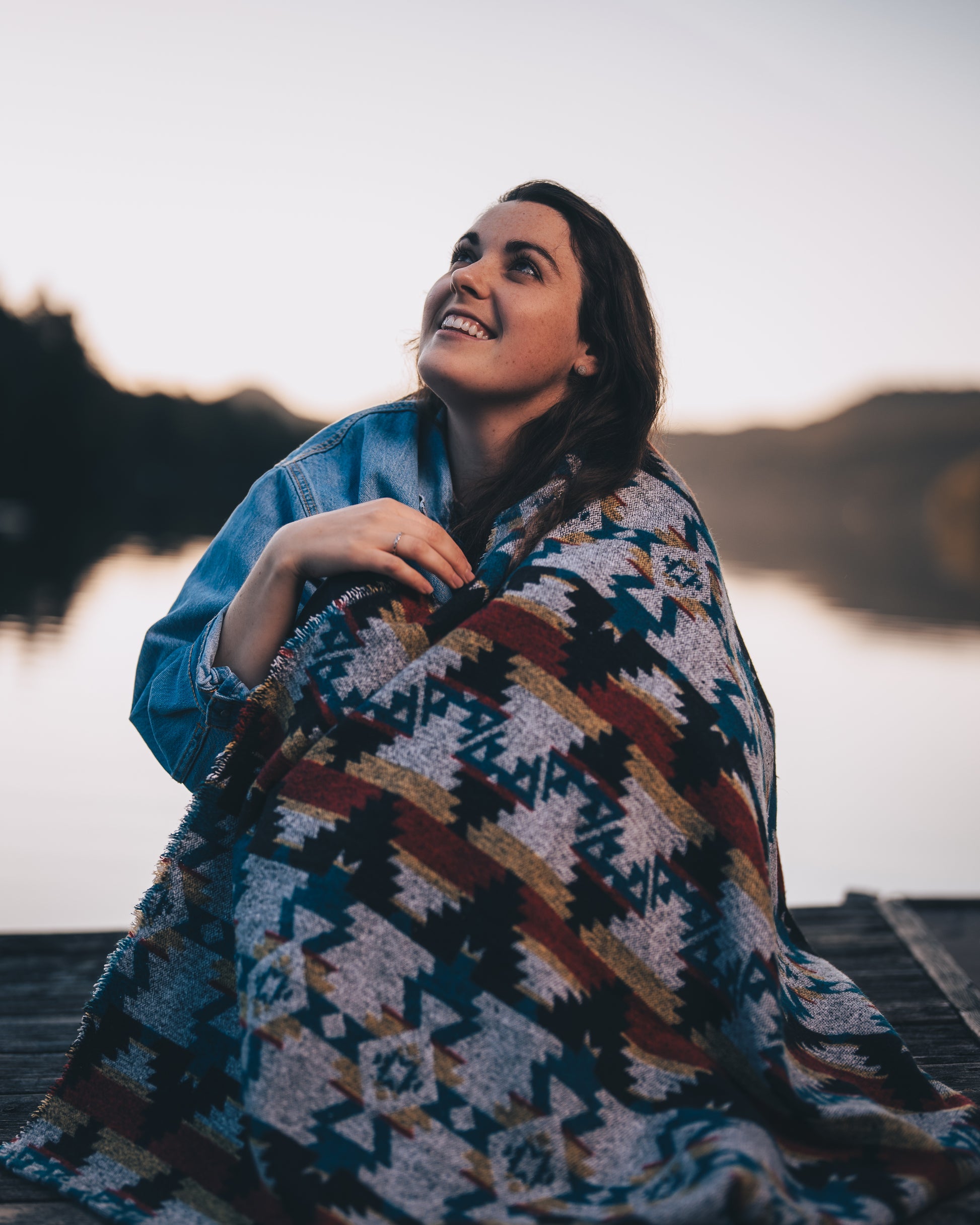 Picnic blanket, enjoy sunset on the lake