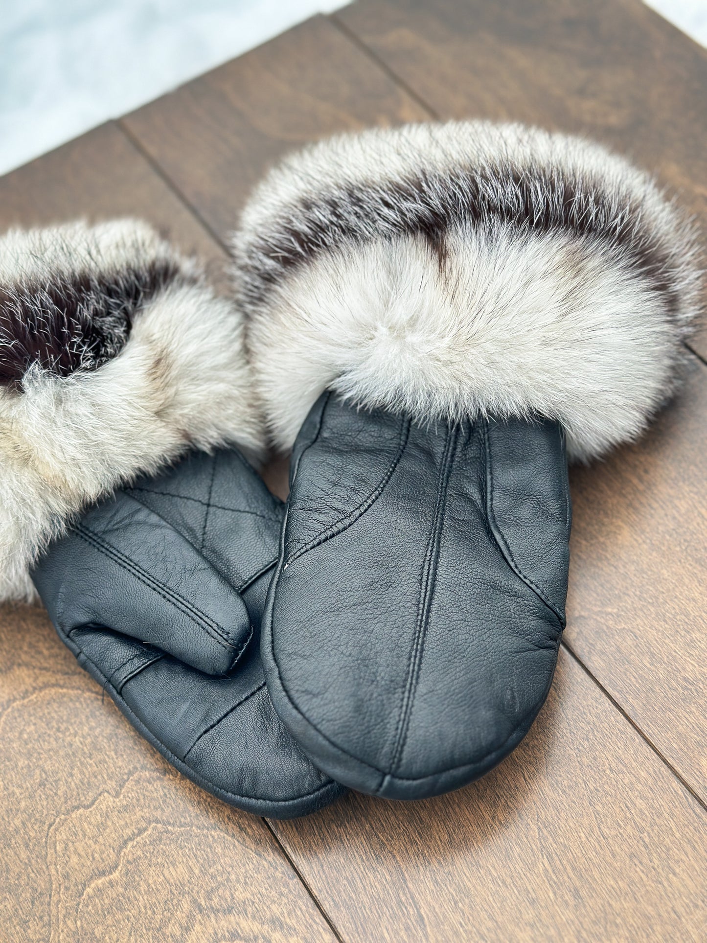 Mitaines en cuir avec fourrure recyclée