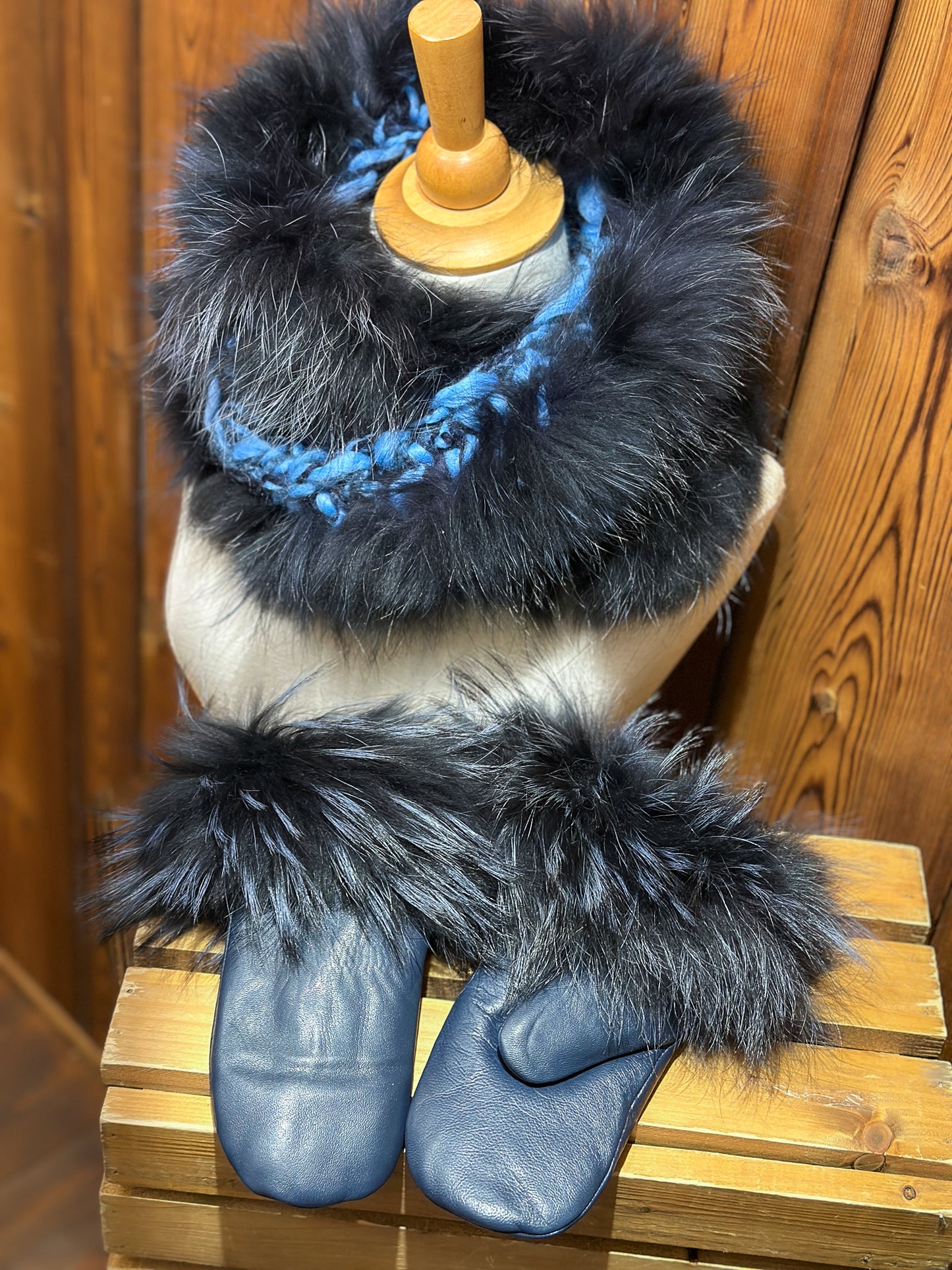 Ensemble Foulard et Mitaines Bleu avec fourrure recyclée - Renard