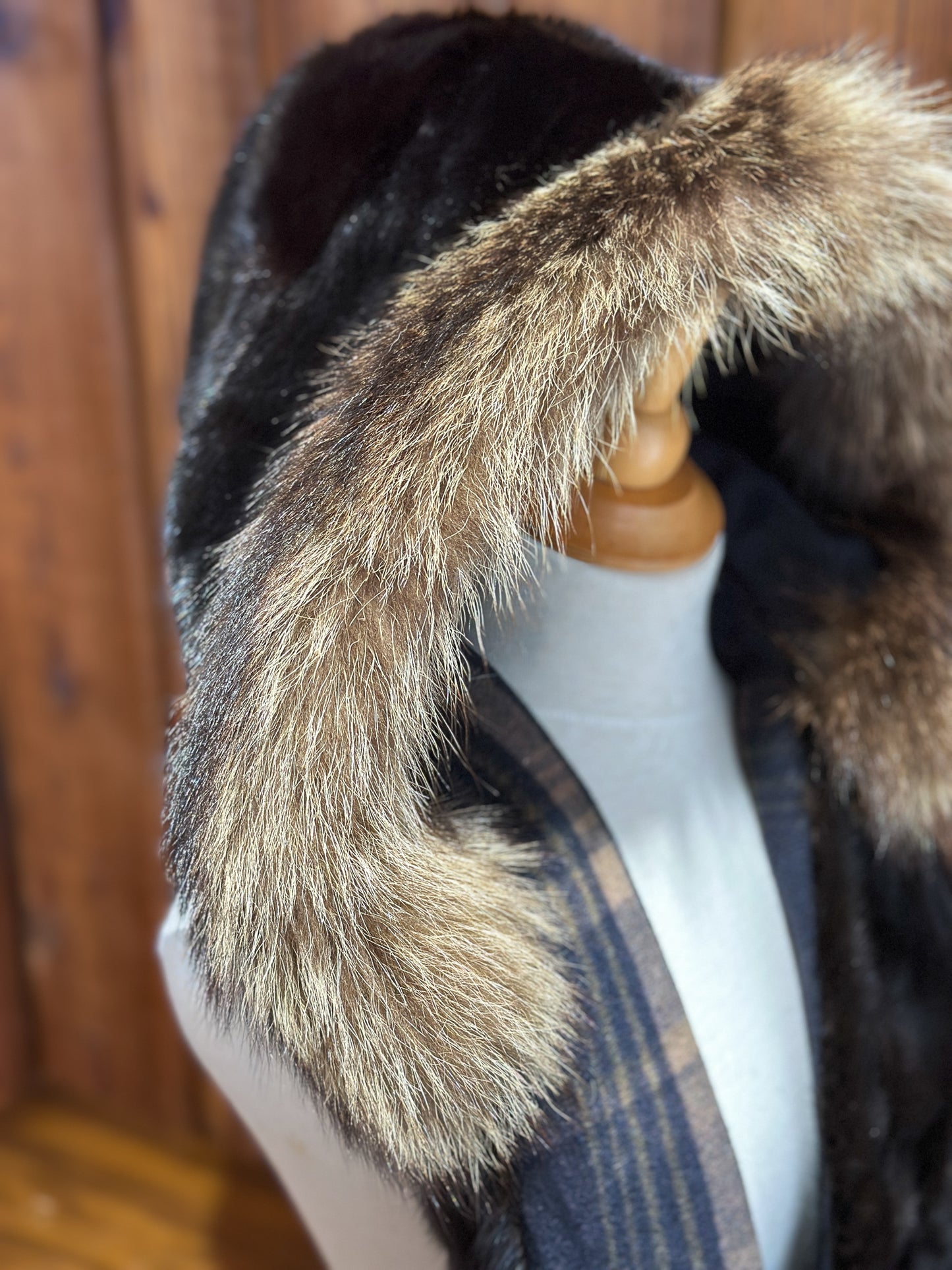 Foulard à capuchon amovible et réversible