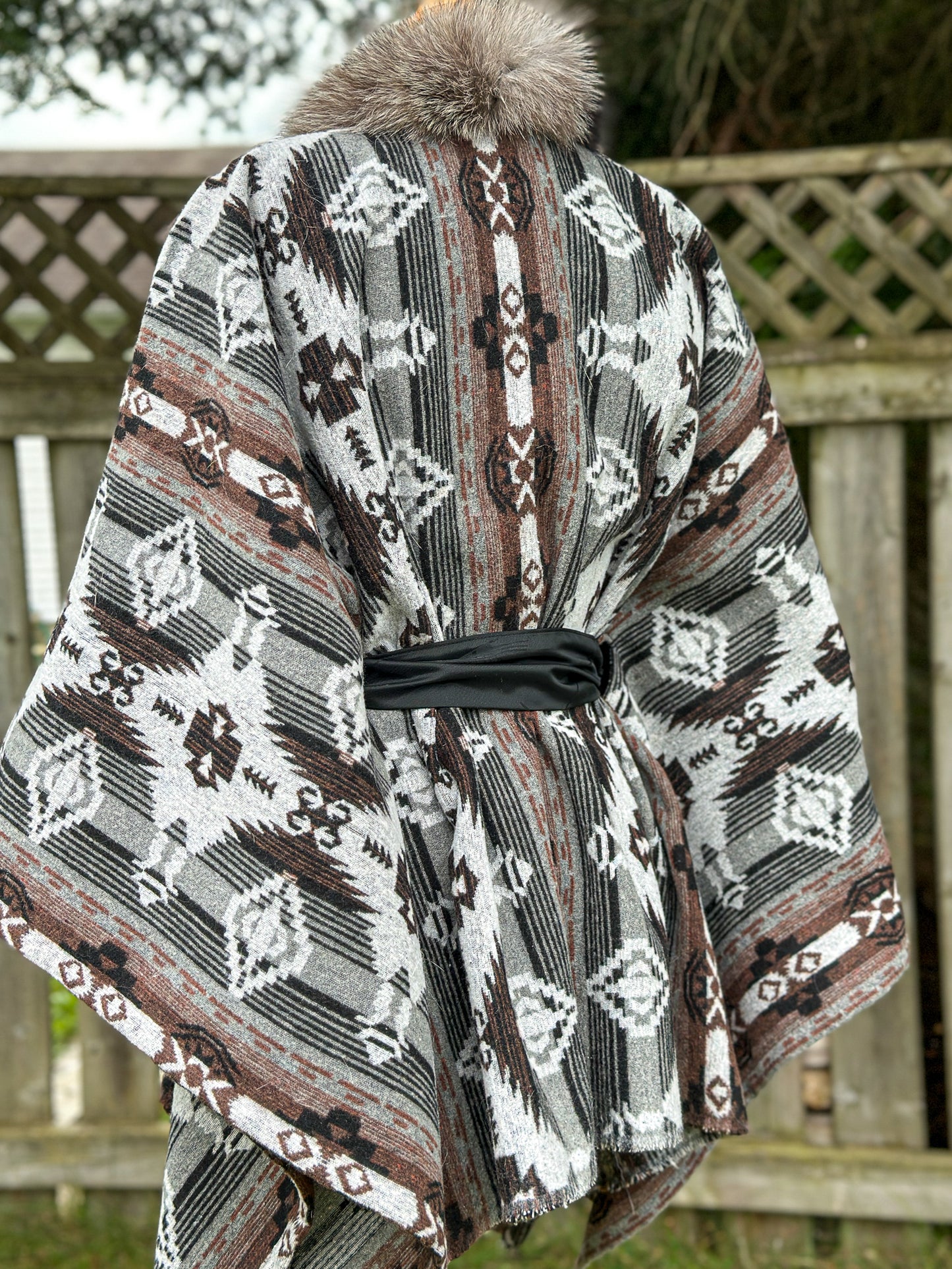 Châle couverture avec fourrure recyclée - Gris