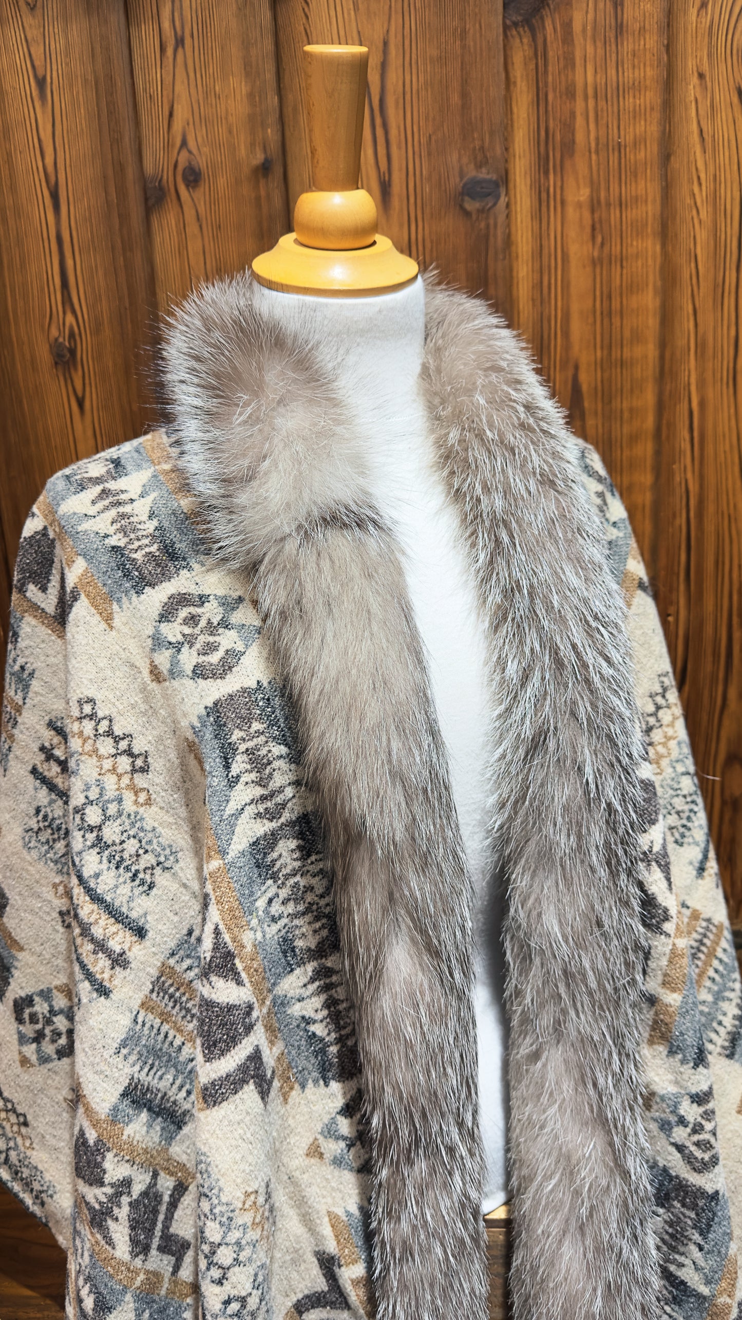 Châle couverture avec fourrure recyclée