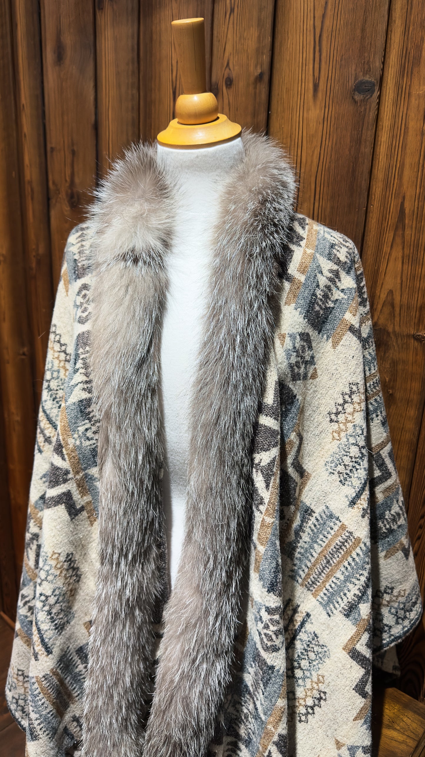 Châle couverture avec fourrure recyclée