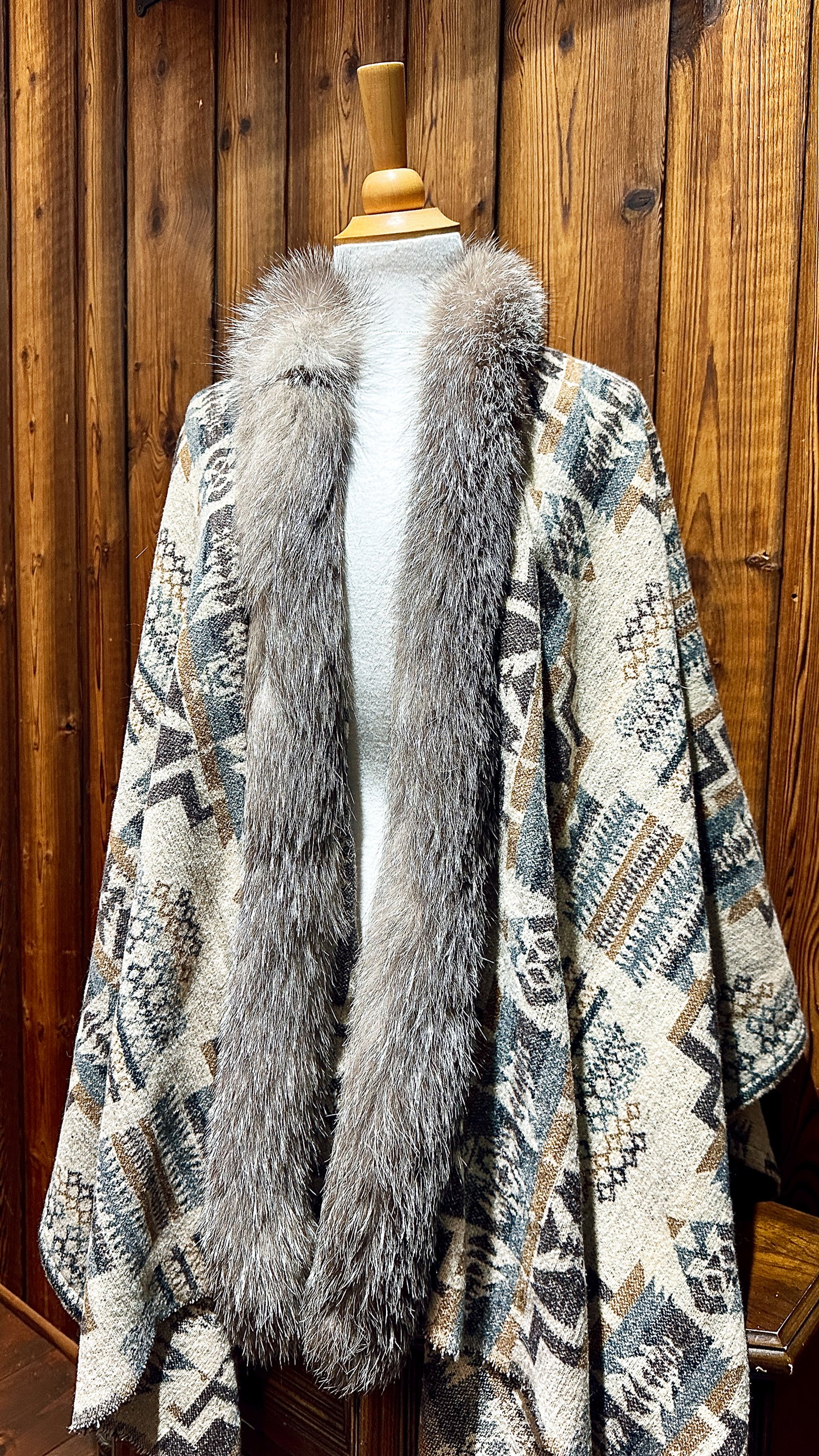 Châle couverture avec fourrure recyclée