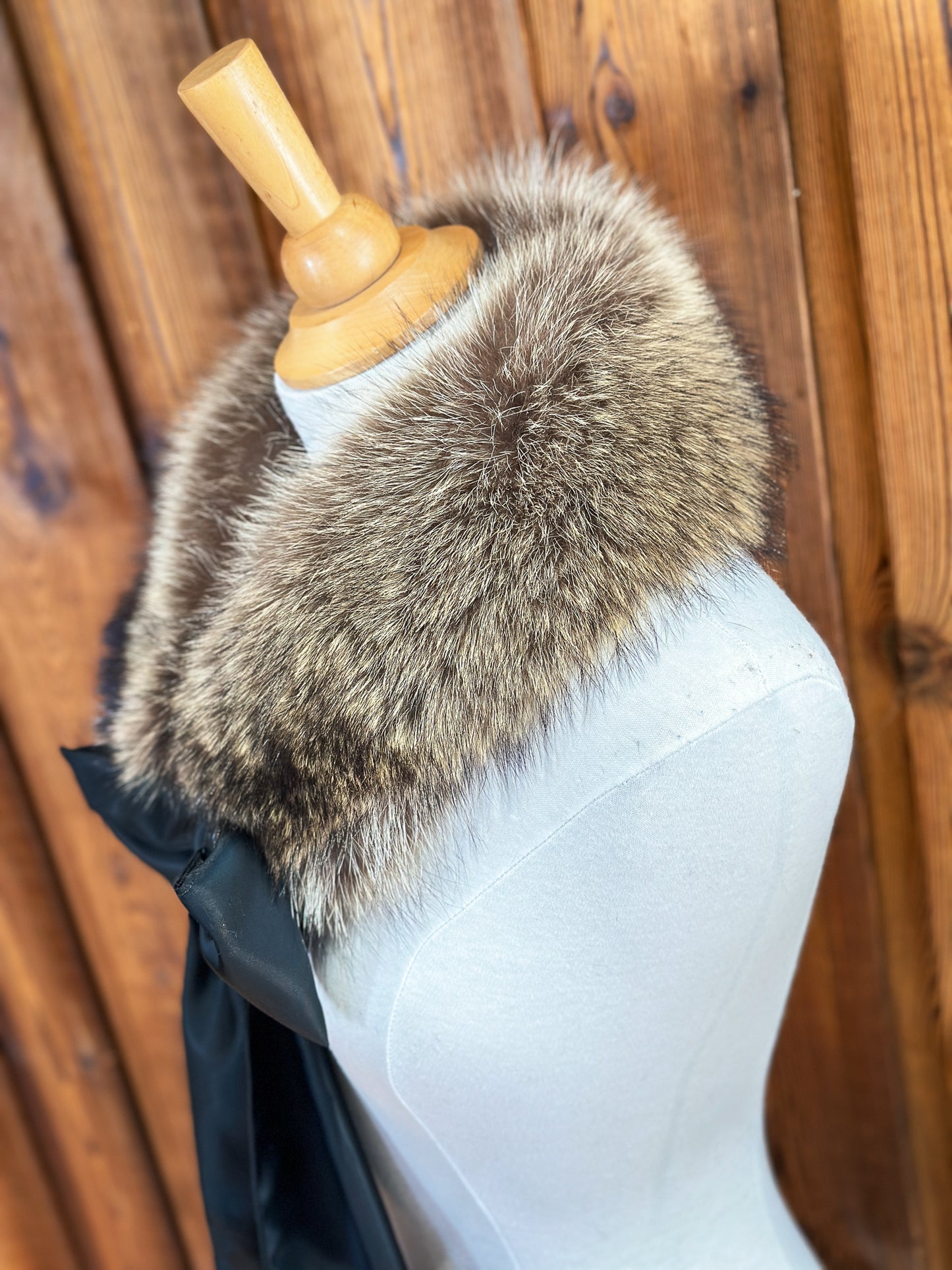 Foulard tout en fourrure avec boucle