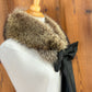 Foulard tout en fourrure avec boucle