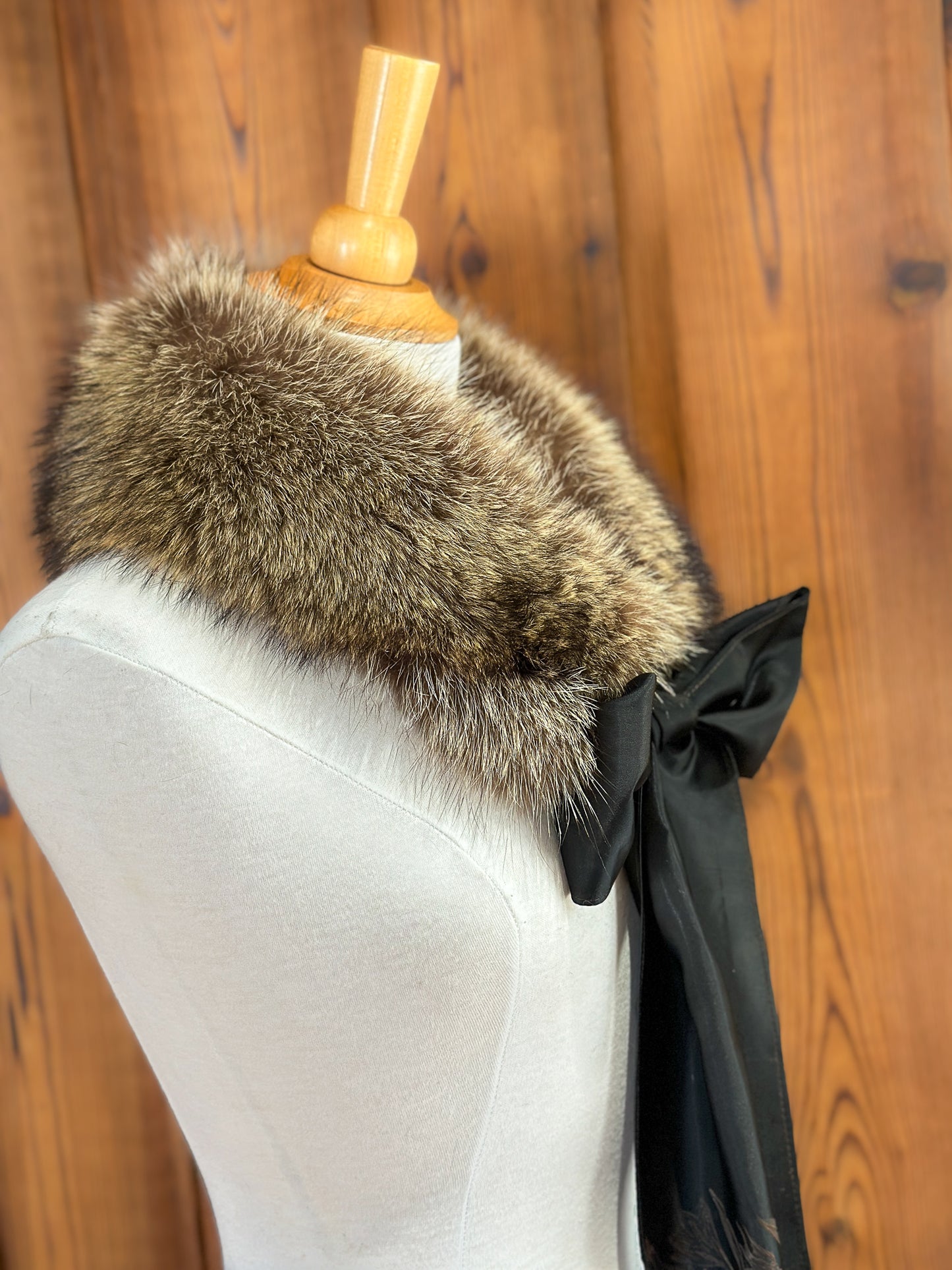 Foulard tout en fourrure avec boucle