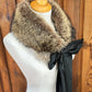 Foulard tout en fourrure avec boucle