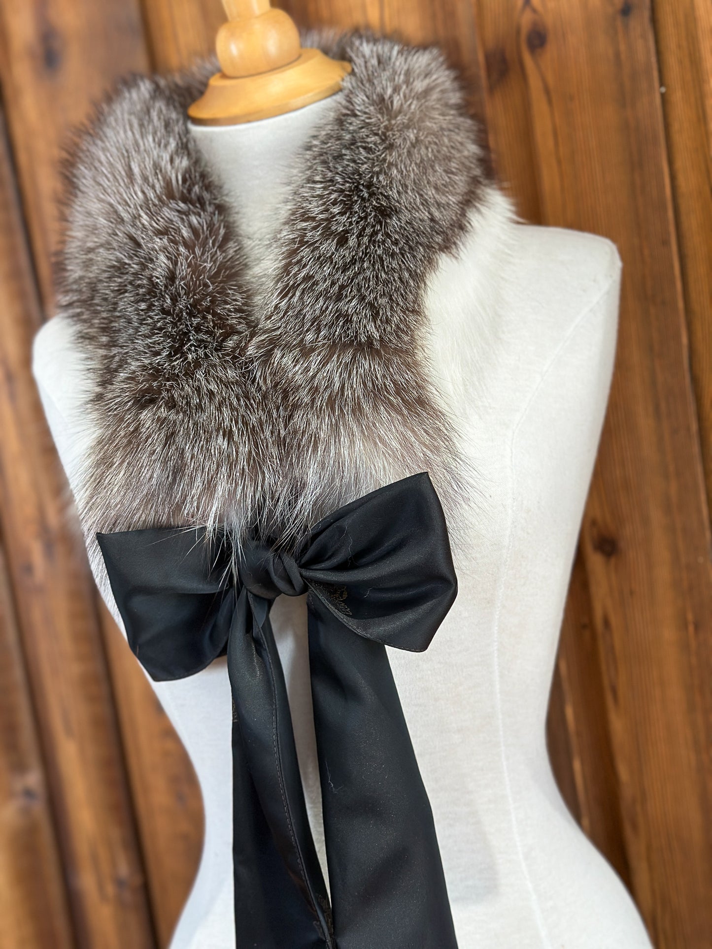 Foulard tout en fourrure 2 couleurs avec boucle