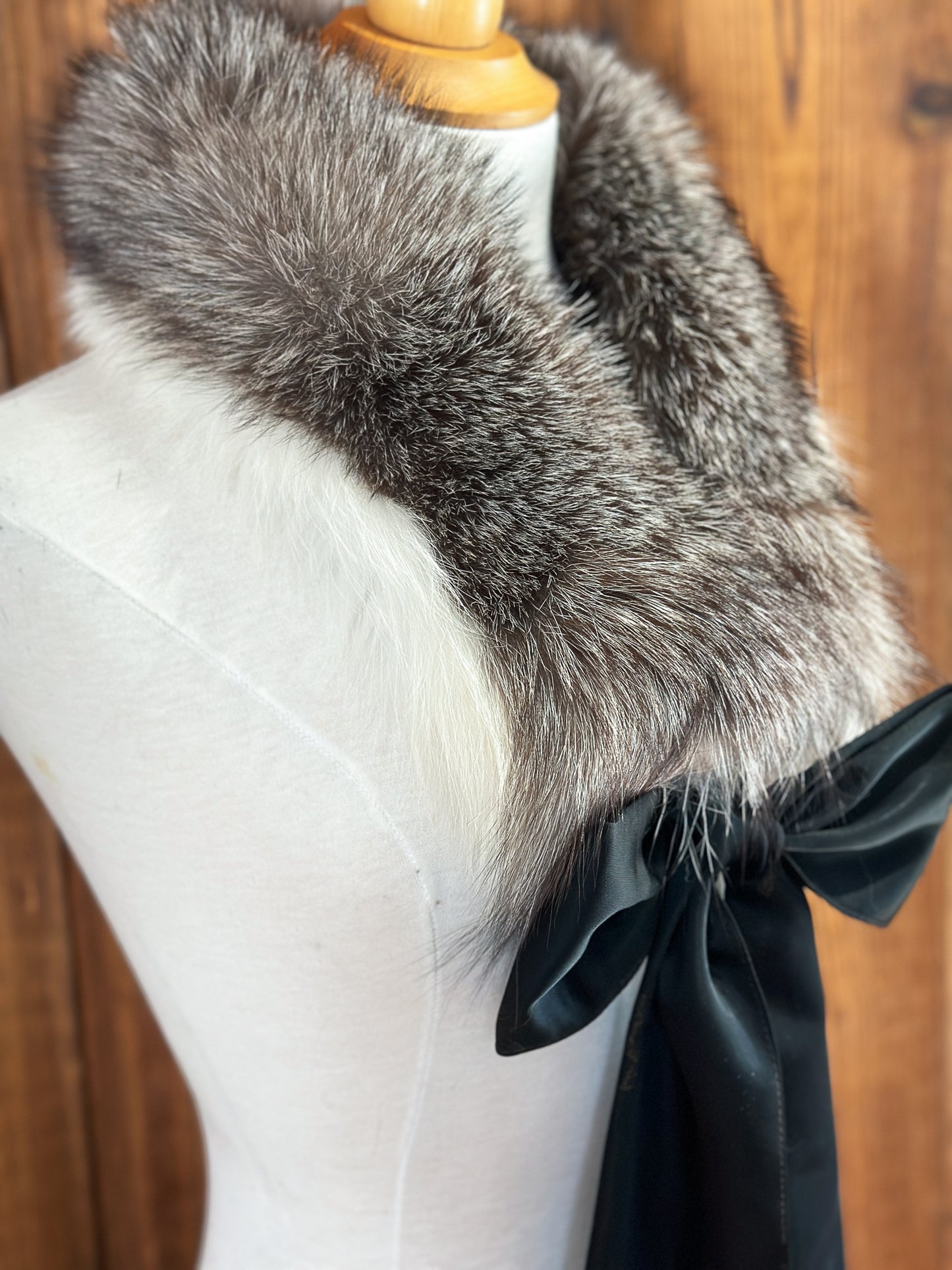 Foulard tout en fourrure 2 couleurs avec boucle