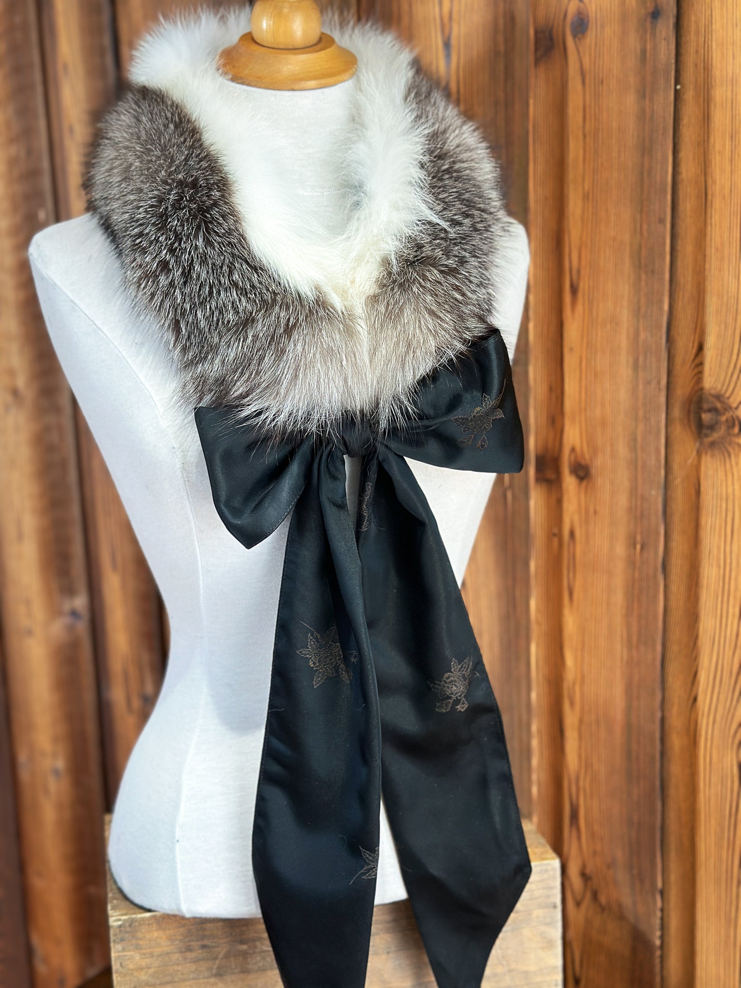 Foulard tout en fourrure 2 couleurs avec boucle