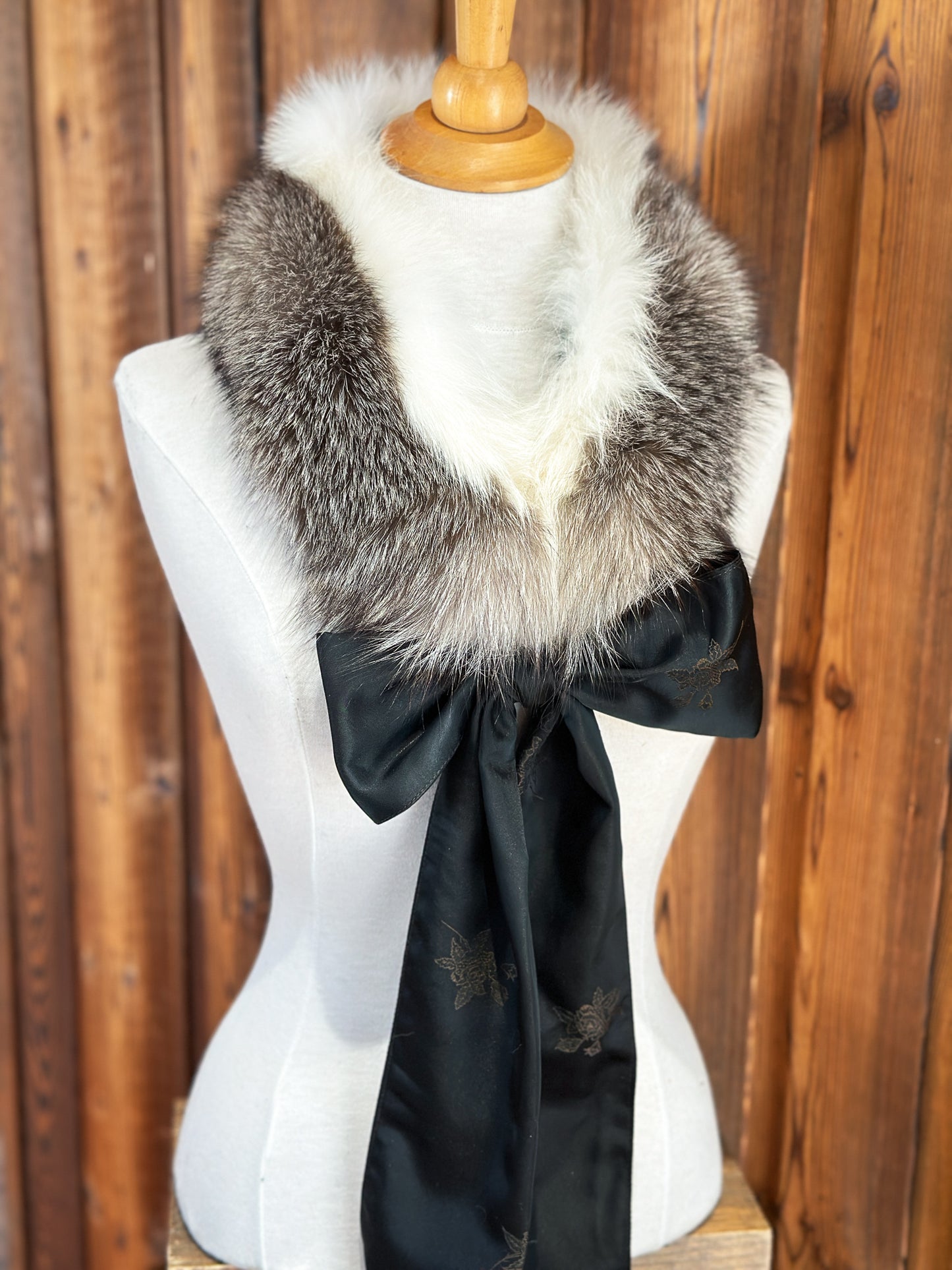 Foulard tout en fourrure 2 couleurs avec boucle