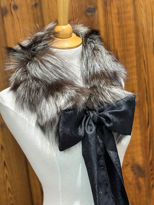 Scarf with recycled fur