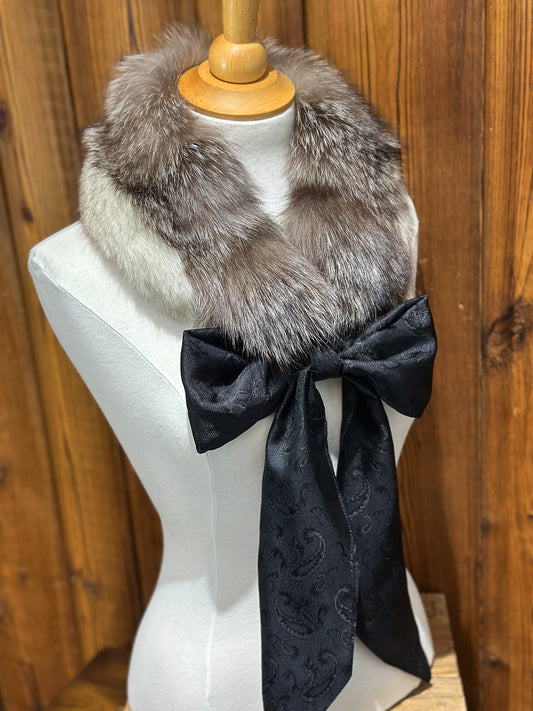 Scarf with recycled fur