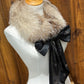 Foulard tout en fourrure avec boucle