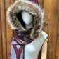 Foulard à capuchon amovible et réversible