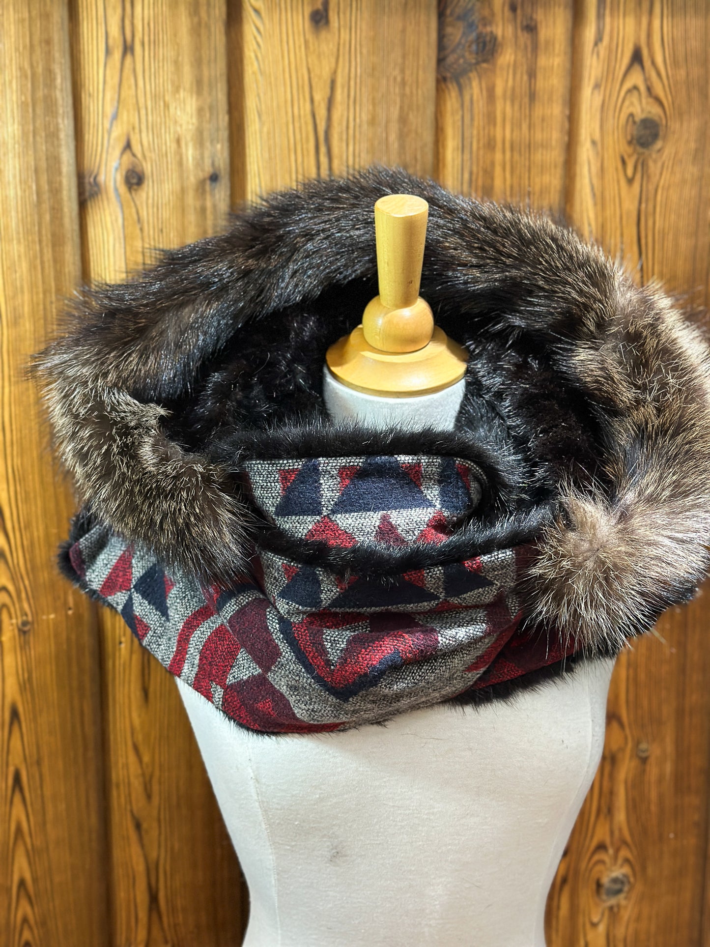 Foulard à capuchon amovible et réversible Rouge et Noir