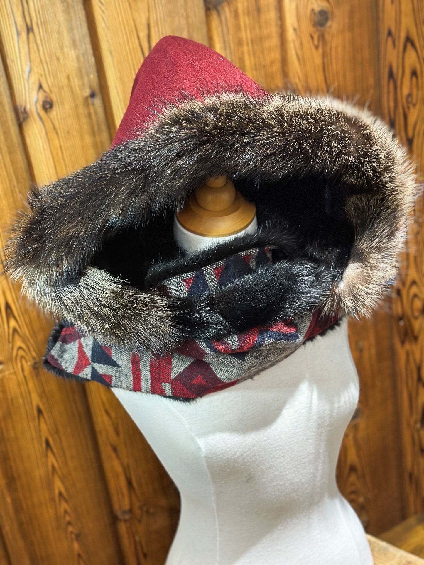 Foulard à capuchon amovible et réversible Rouge et Noir