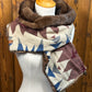Foulard à capuchon amovible et réversible