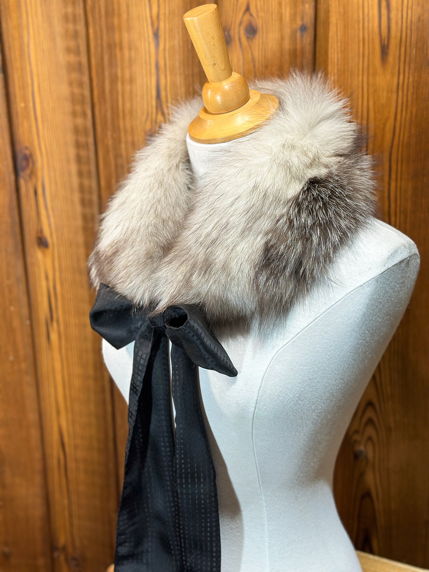 Foulard tout en fourrure avec boucle